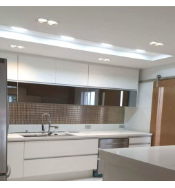 Dubbel justerbar vit ram för AR111