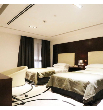 Triple justerbar hvid ramme til AR111