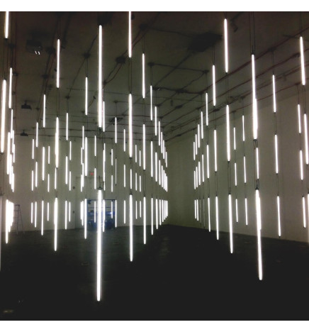 Liitetty 220 V: n LED-loistelampuihin